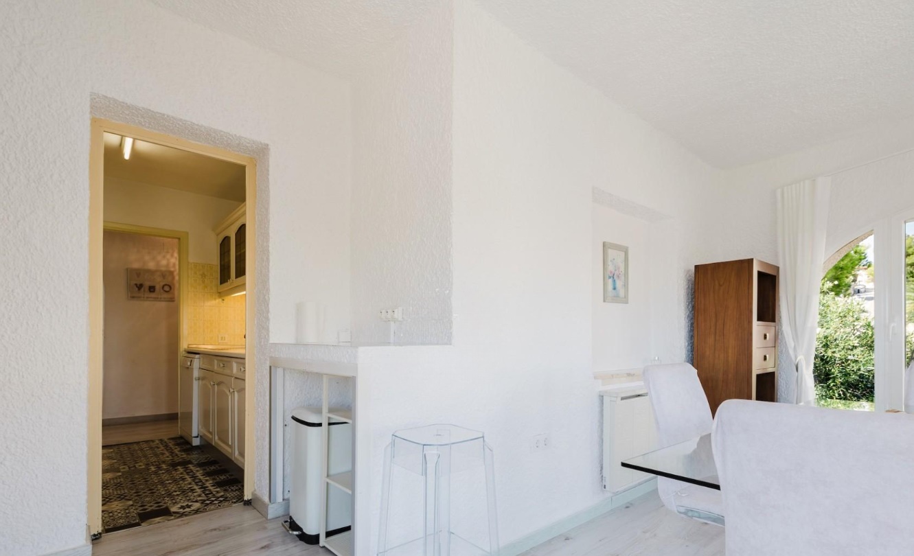 DP-02-ENJ-VI-00461-D-24 Villa met schitterend zeezicht te koop in Calpe