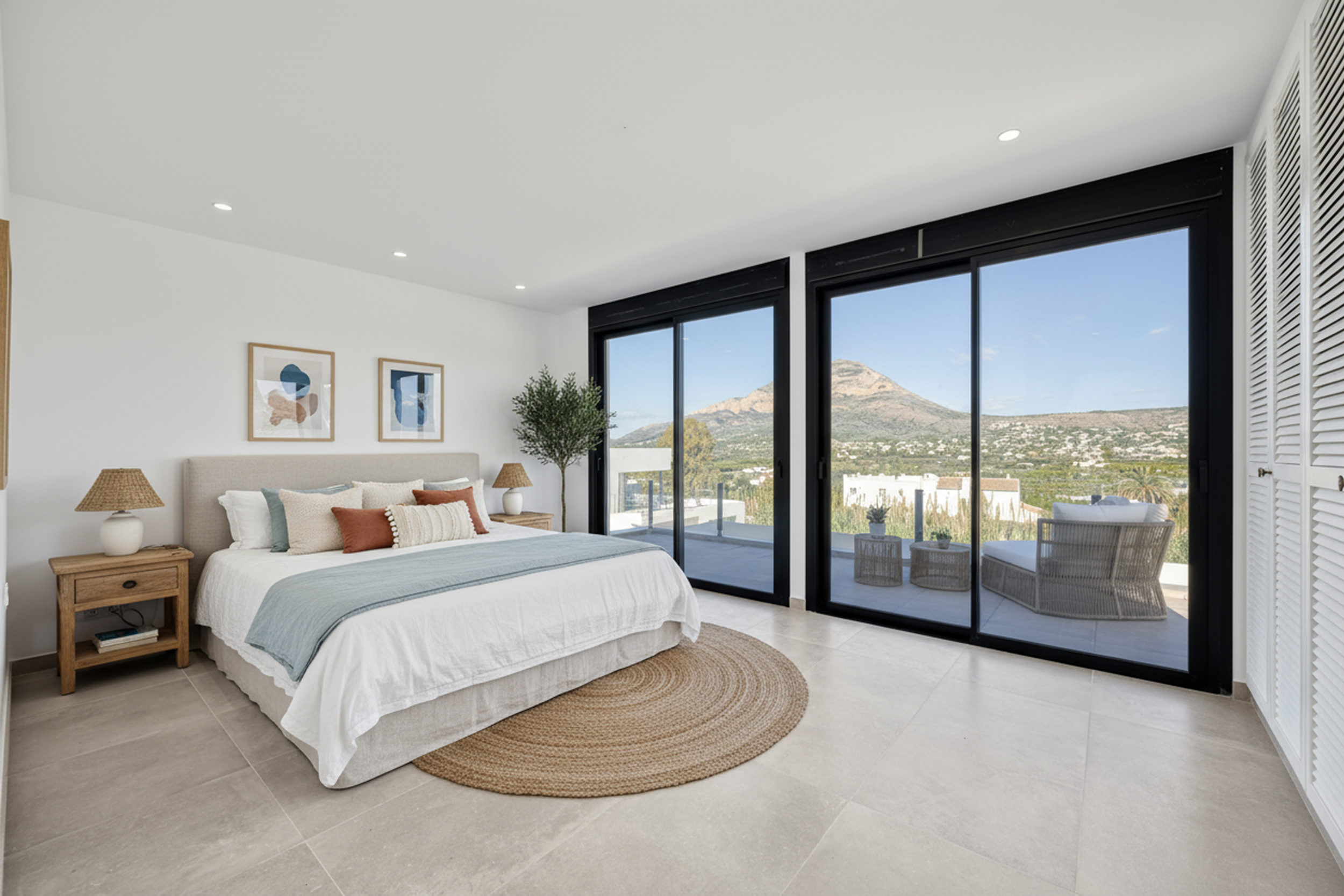 Moderne villa met zwembad te koop in Javea