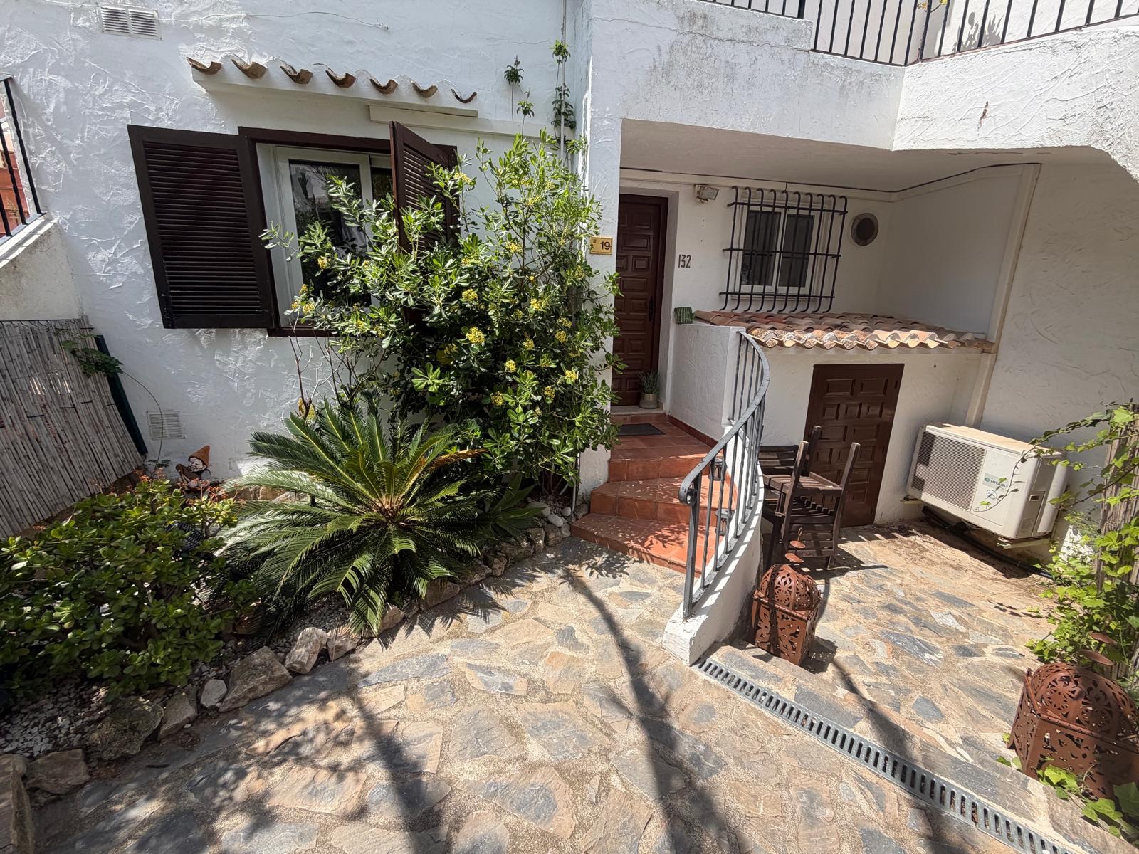 DP-03-CBD3-73721-21 Geschakelde woning met gemeenschappelijk zwembad in Moraira