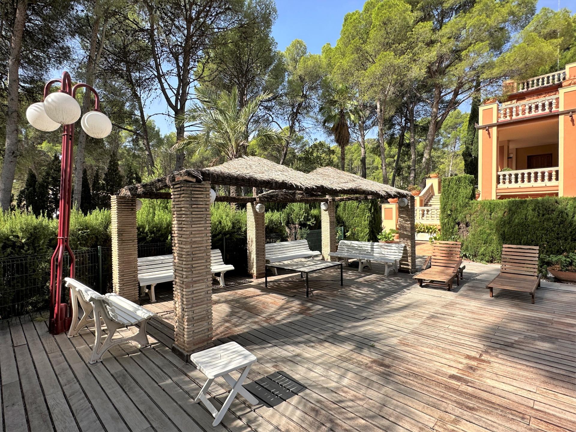 DP-04-2311-11 Riante vrijstaande villa met privé zwembad in Naquera