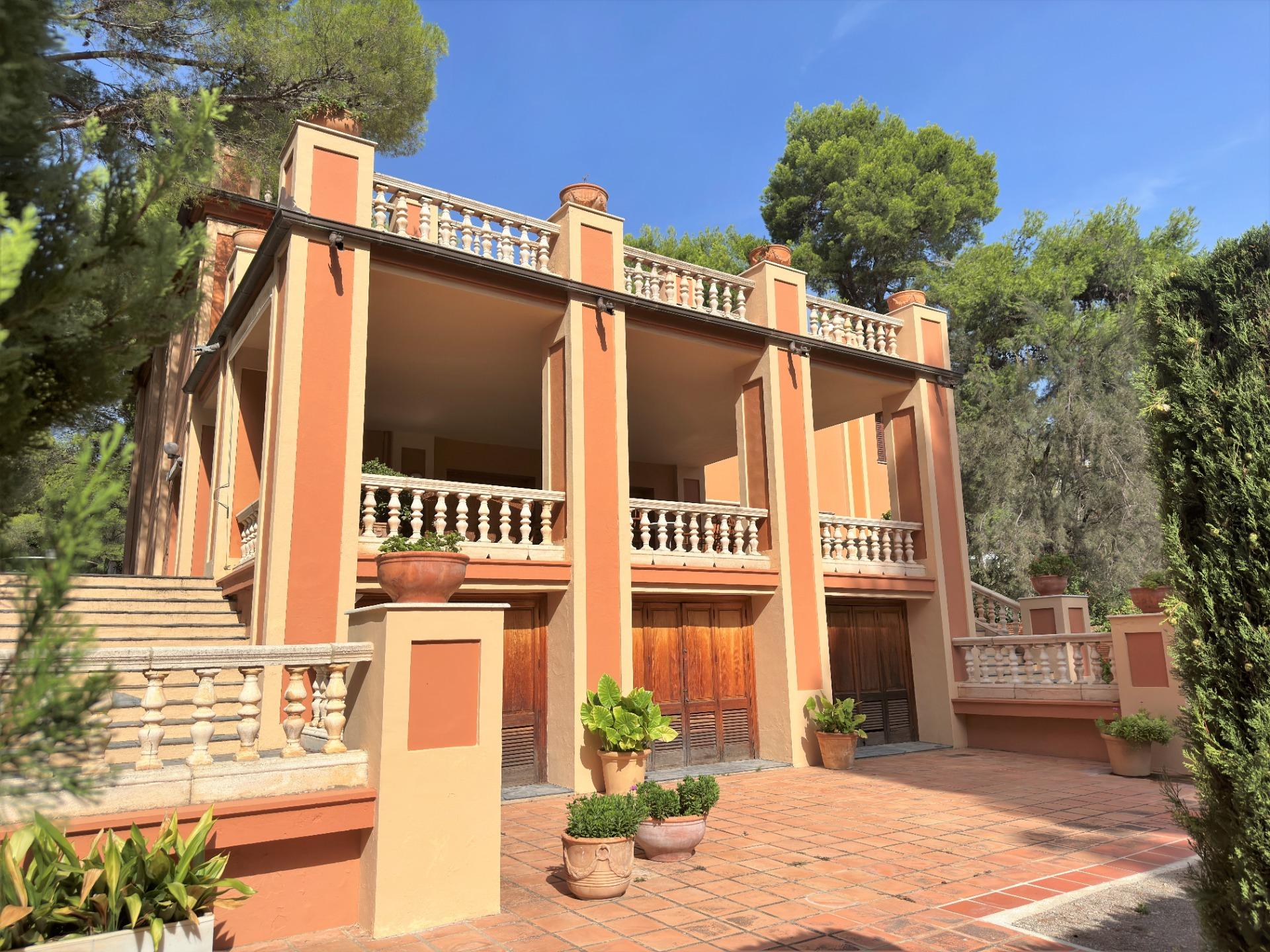 DP-04-2311-17 Riante vrijstaande villa met privé zwembad in Naquera