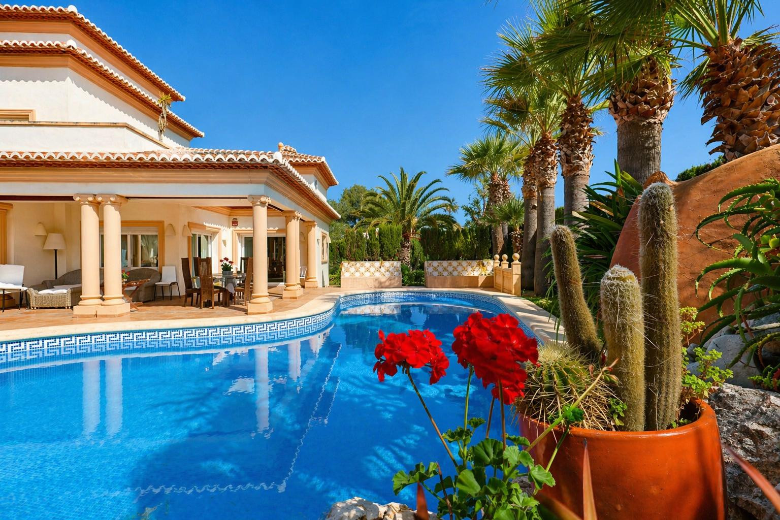 Ruime villa met privé zwembad in Javea