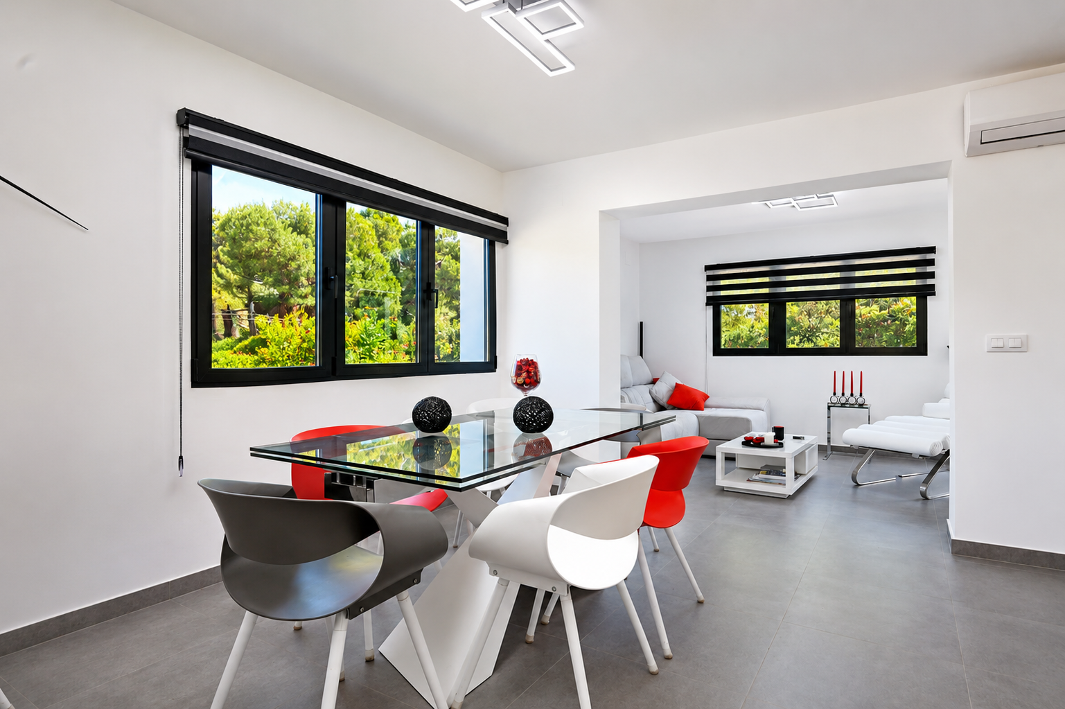 Villa met 5 appartementen op loopafstand strand in Javea