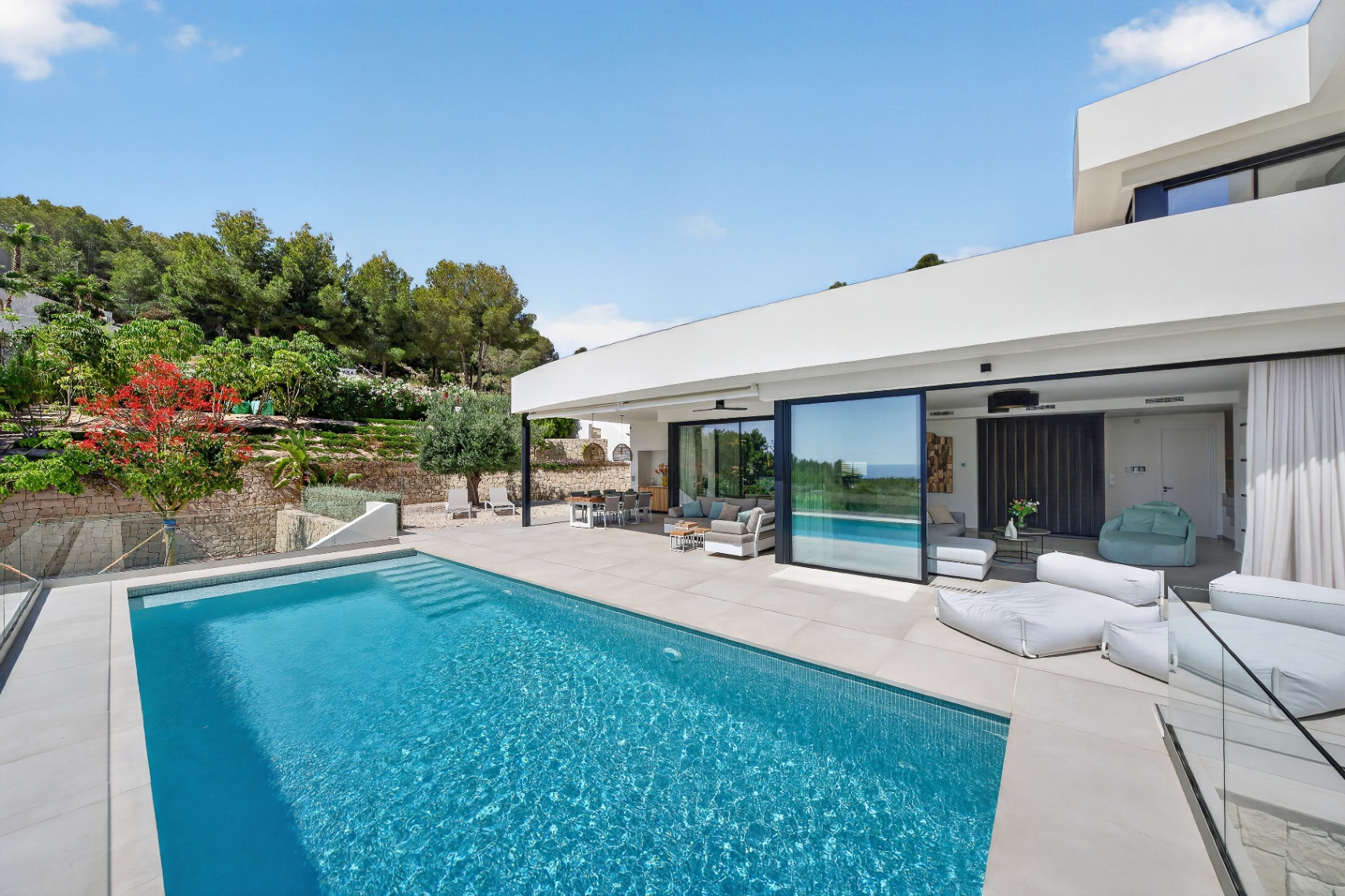 Moderne villa met panoramisch zeezicht in Benissa