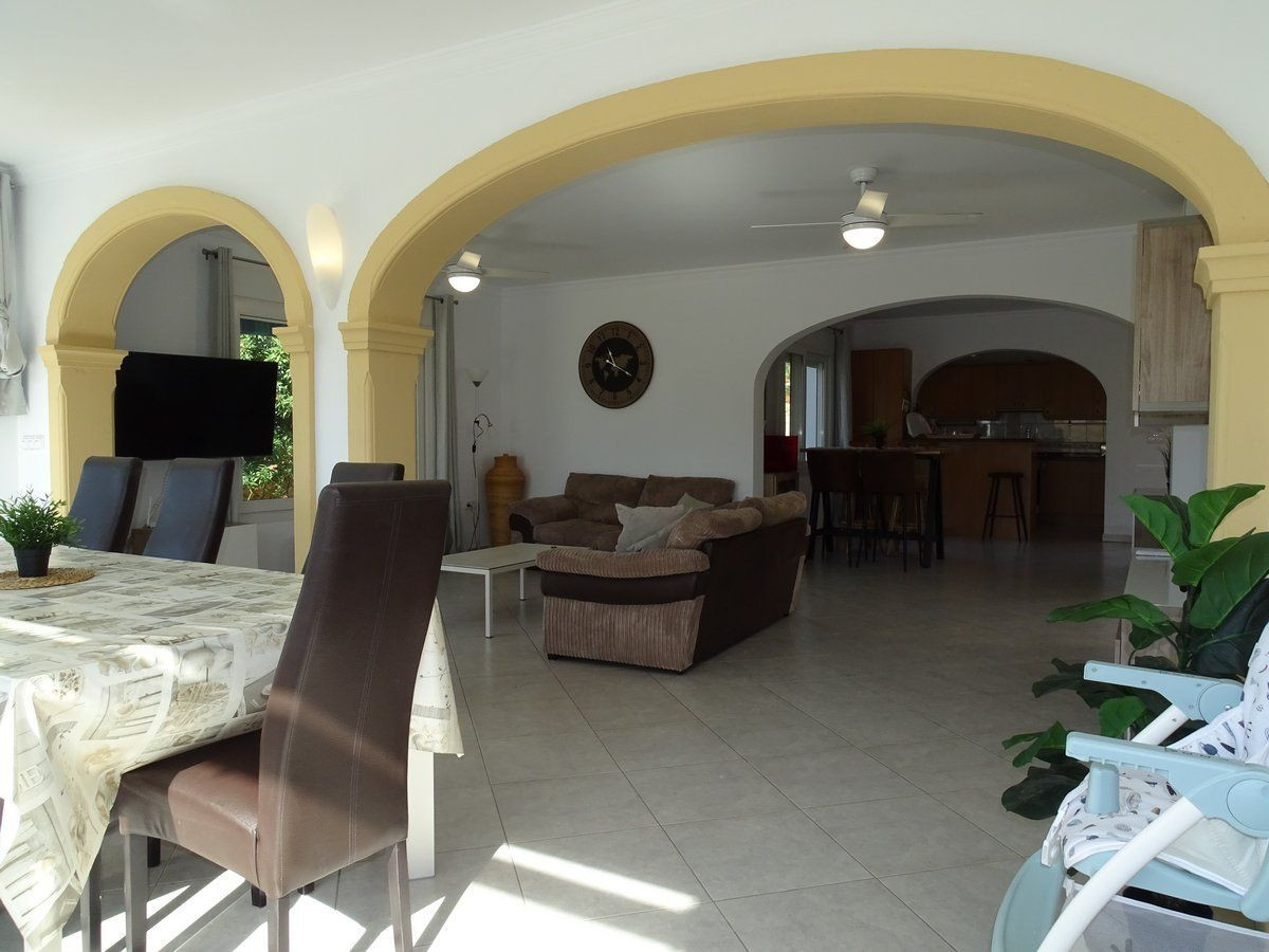 DP-07-R4890466-7 Ruime villa met zeezicht en privé zwembad in Calpe
