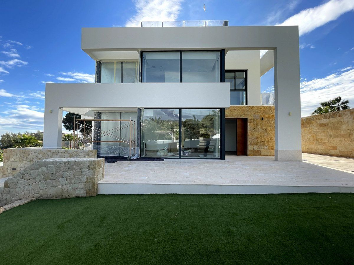 Moderne nieuwbouw villa vlakbij Cala La Fustera in Benissa