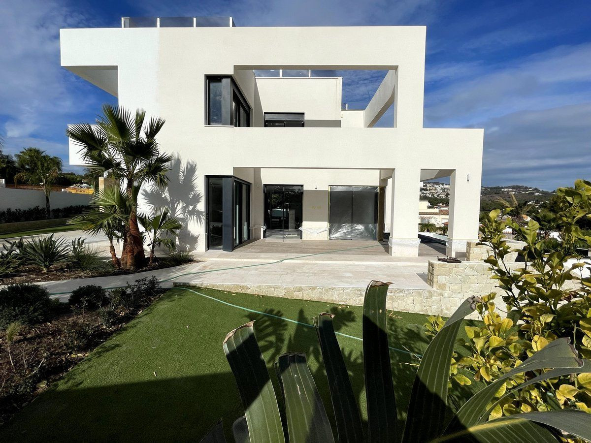 Moderne nieuwbouw villa vlakbij Cala La Fustera in Benissa