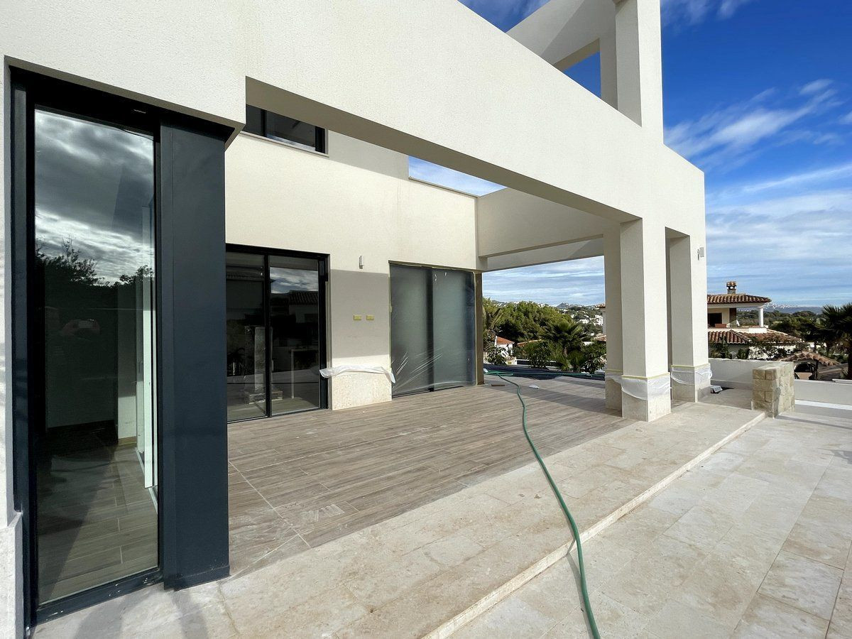 Moderne nieuwbouw villa vlakbij Cala La Fustera in Benissa