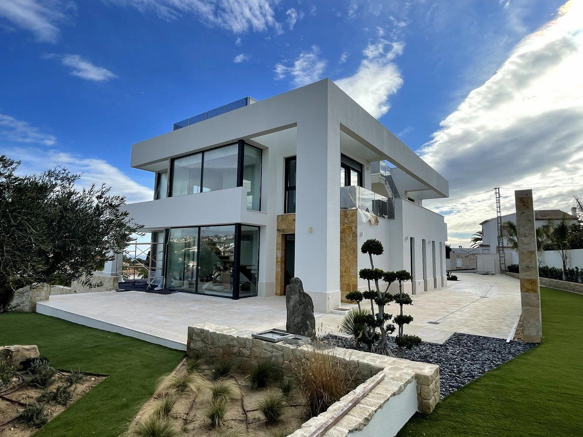 Moderne nieuwbouw villa vlakbij Cala La Fustera in Benissa