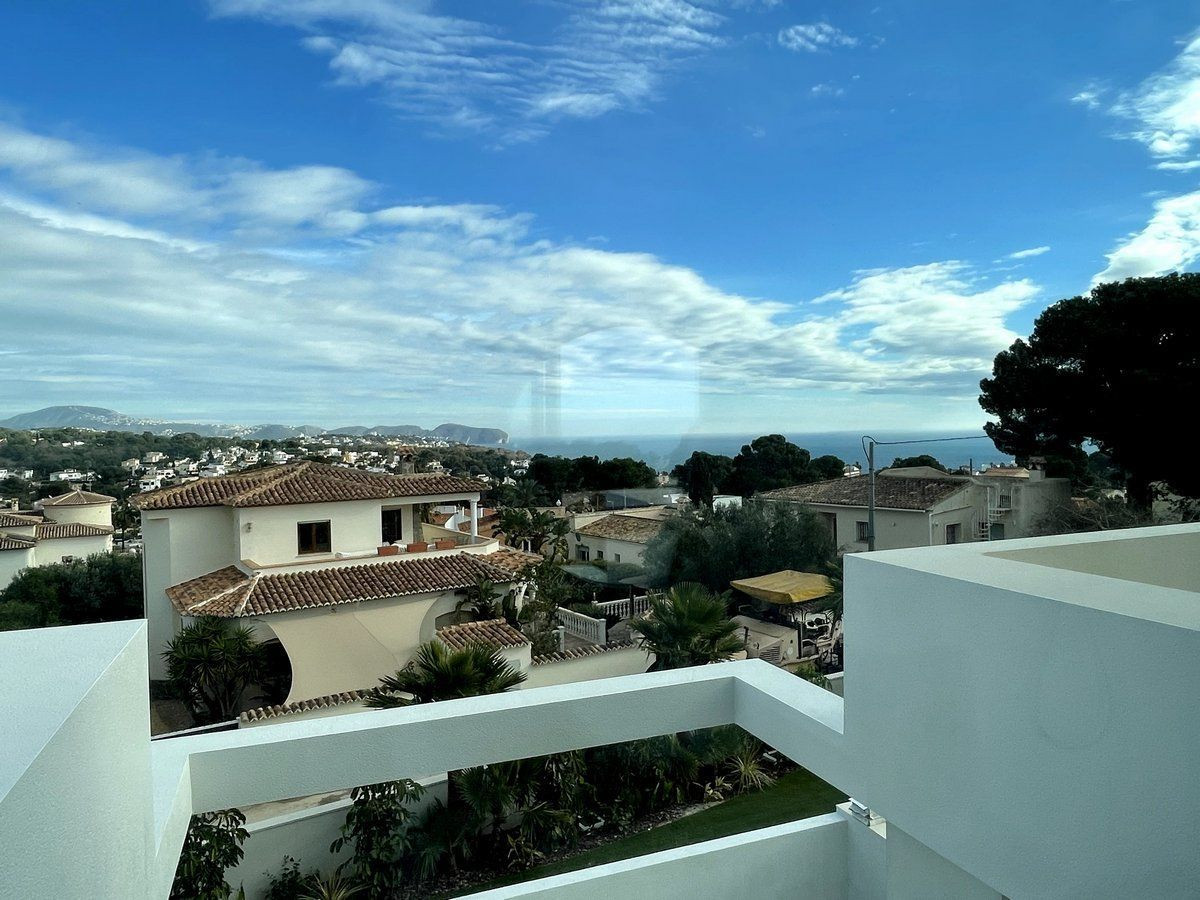 Moderne nieuwbouw villa vlakbij Cala La Fustera in Benissa