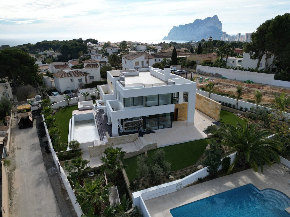 Moderne nieuwbouw villa vlakbij Cala La Fustera in Benissa