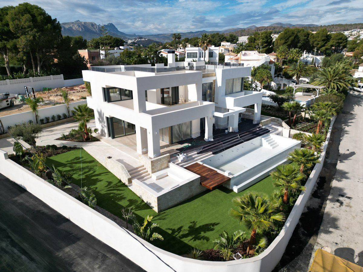 Moderne nieuwbouw villa vlakbij Cala La Fustera in Benissa