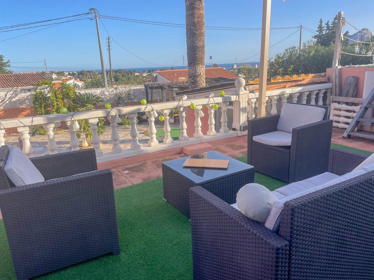Villa met zeezicht en gastenappartement in Calpe