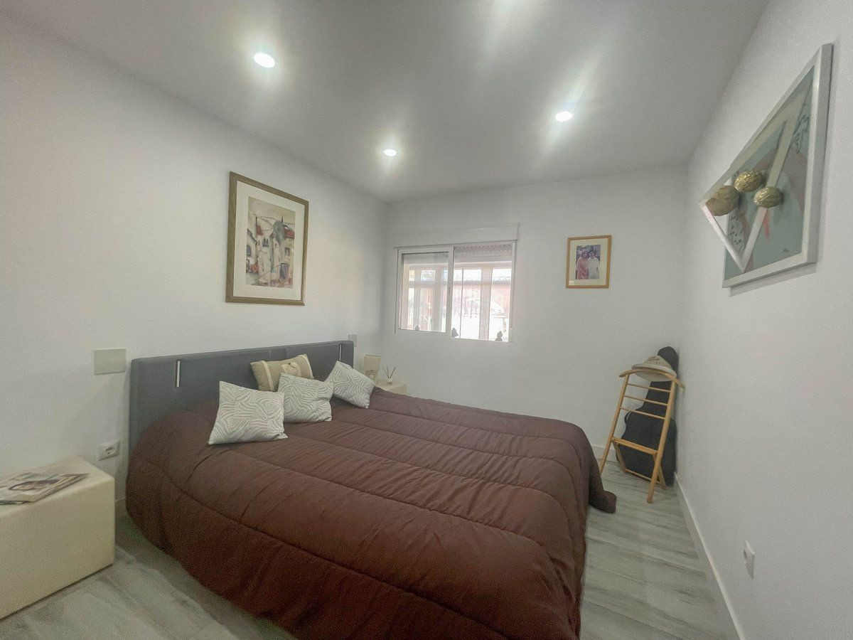 Villa met zeezicht en gastenappartement in Calpe