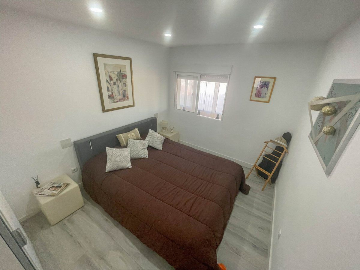 Villa met zeezicht en gastenappartement in Calpe