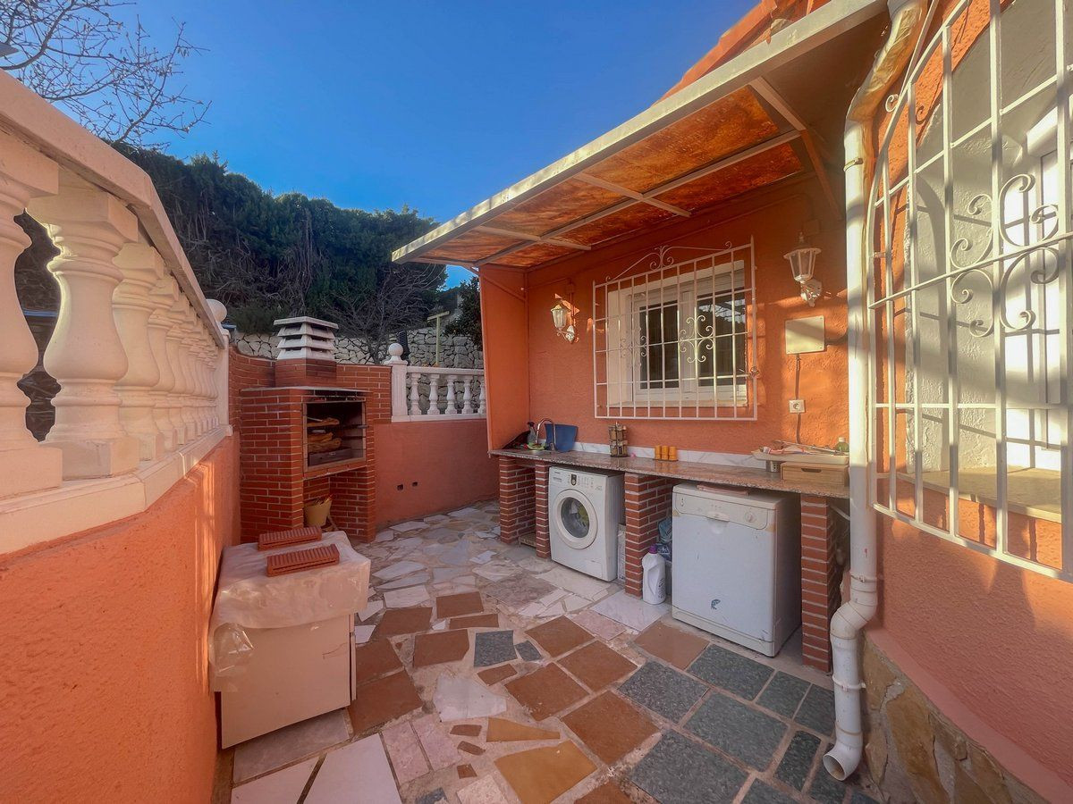 Villa met zeezicht en gastenappartement in Calpe