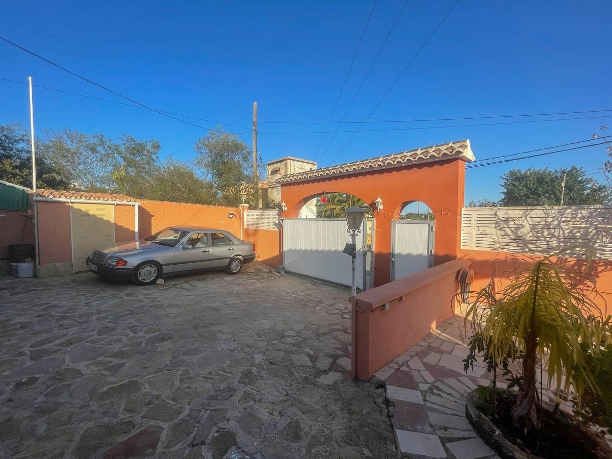 Villa met zeezicht en gastenappartement in Calpe