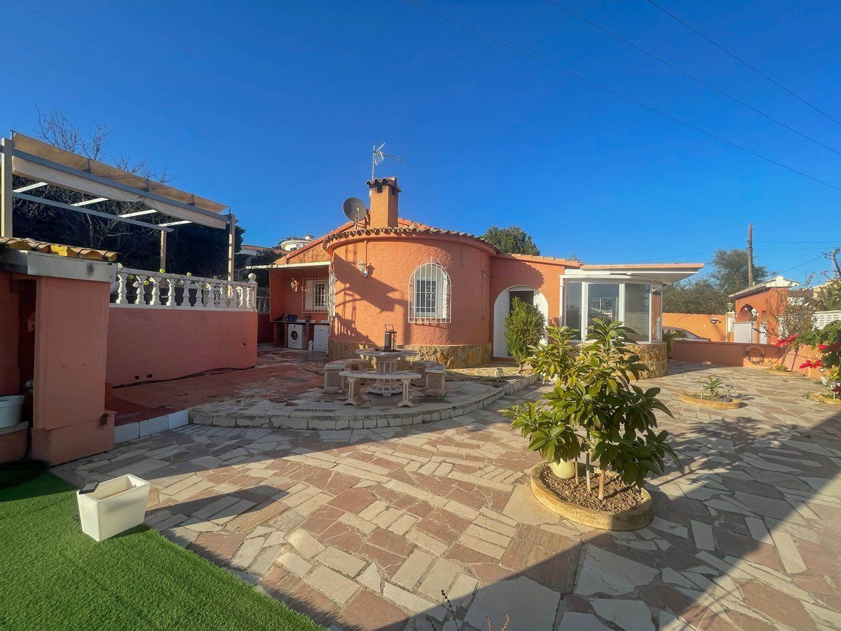 Villa met zeezicht te koop in Calpe
