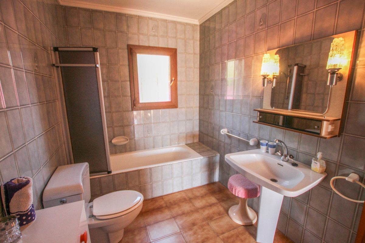 DP-07-R5165611-44 Villa op 100 mtr van het strand en iconisch uitzicht in Calpe