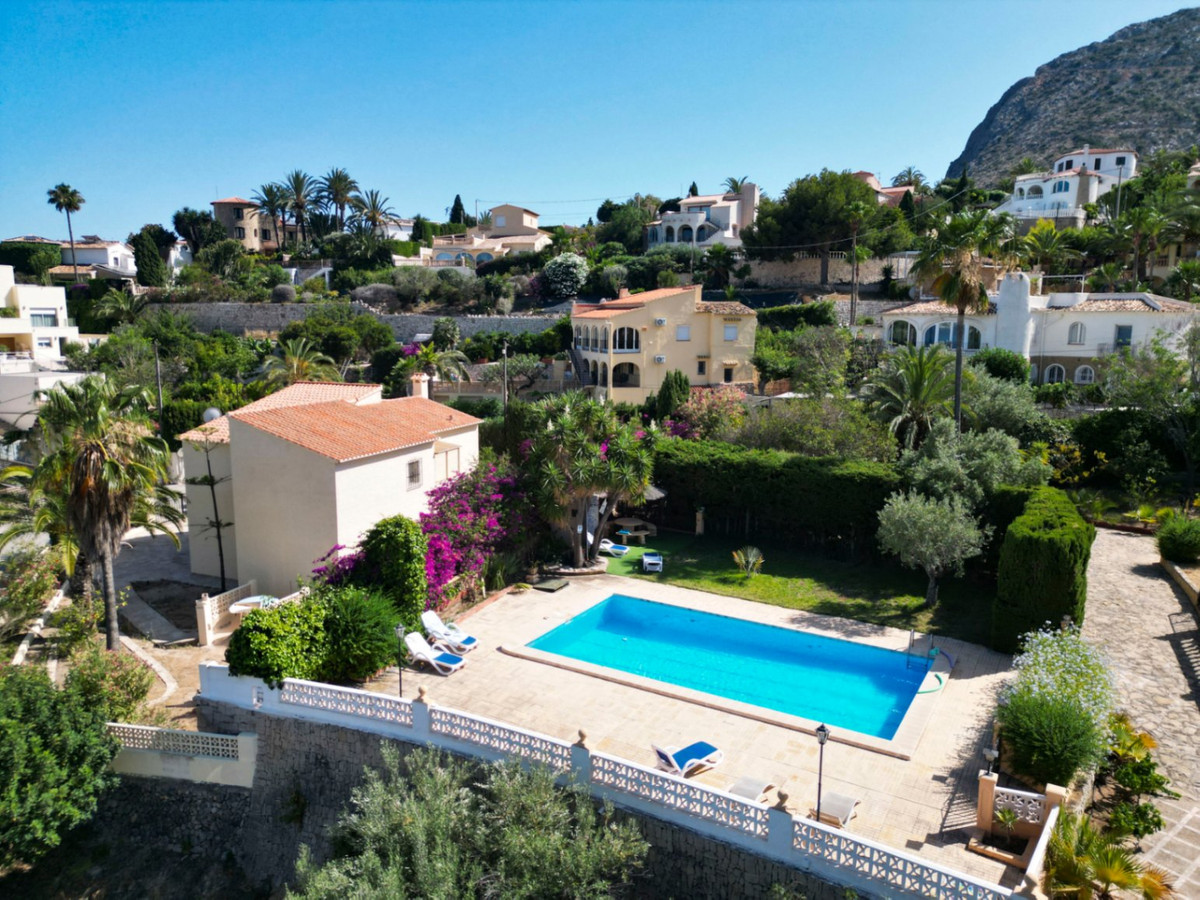 DP-07-R5165611-47 Villa op 100 mtr van het strand en iconisch uitzicht in Calpe