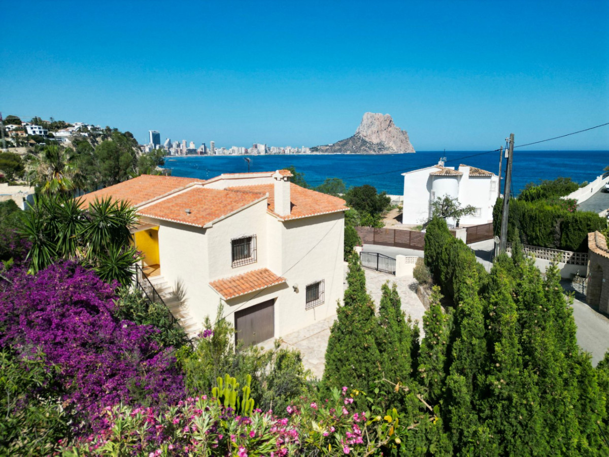 DP-07-R5165611-49 Villa op 100 mtr van het strand en iconisch uitzicht in Calpe