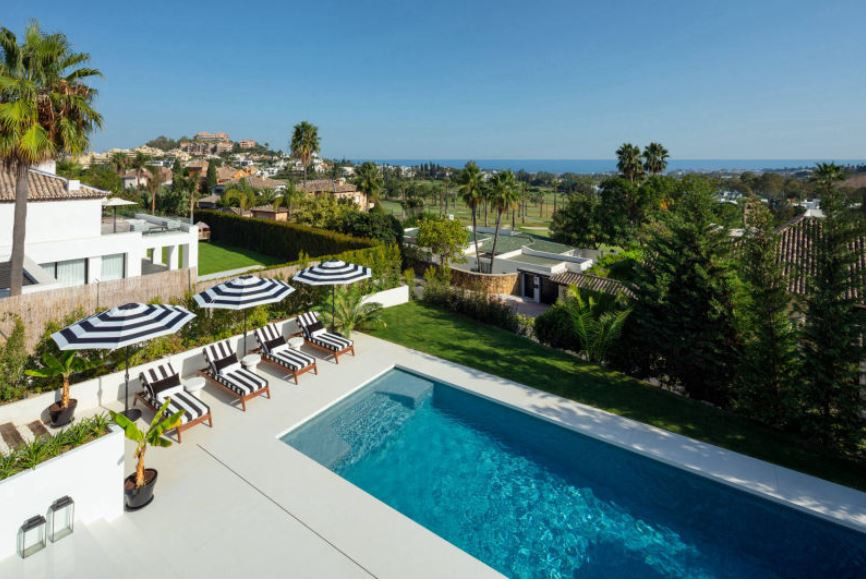 DP-12-R3551515-1 Villa te koop in Nueva Andalucía