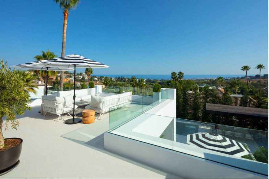DP-12-R3551515-19 Villa te koop in Nueva Andalucía