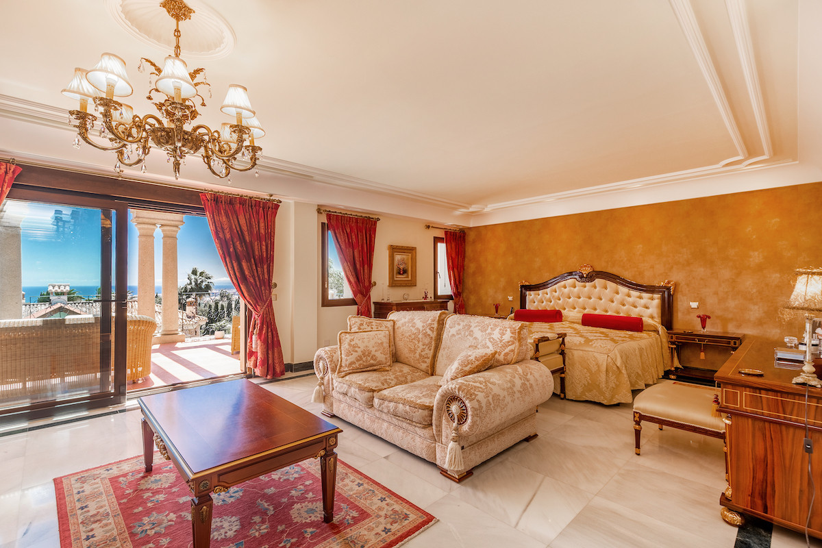 Villa te koop in Sierra Blanca