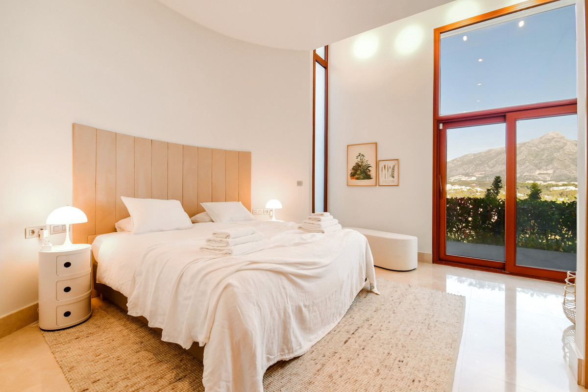 Villa te koop in Nueva Andalucía