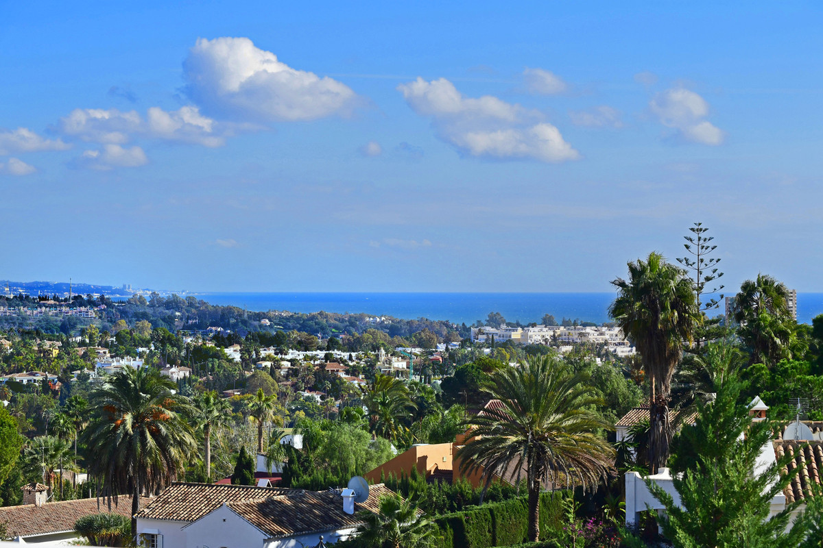Villa te koop in Nueva Andalucía
