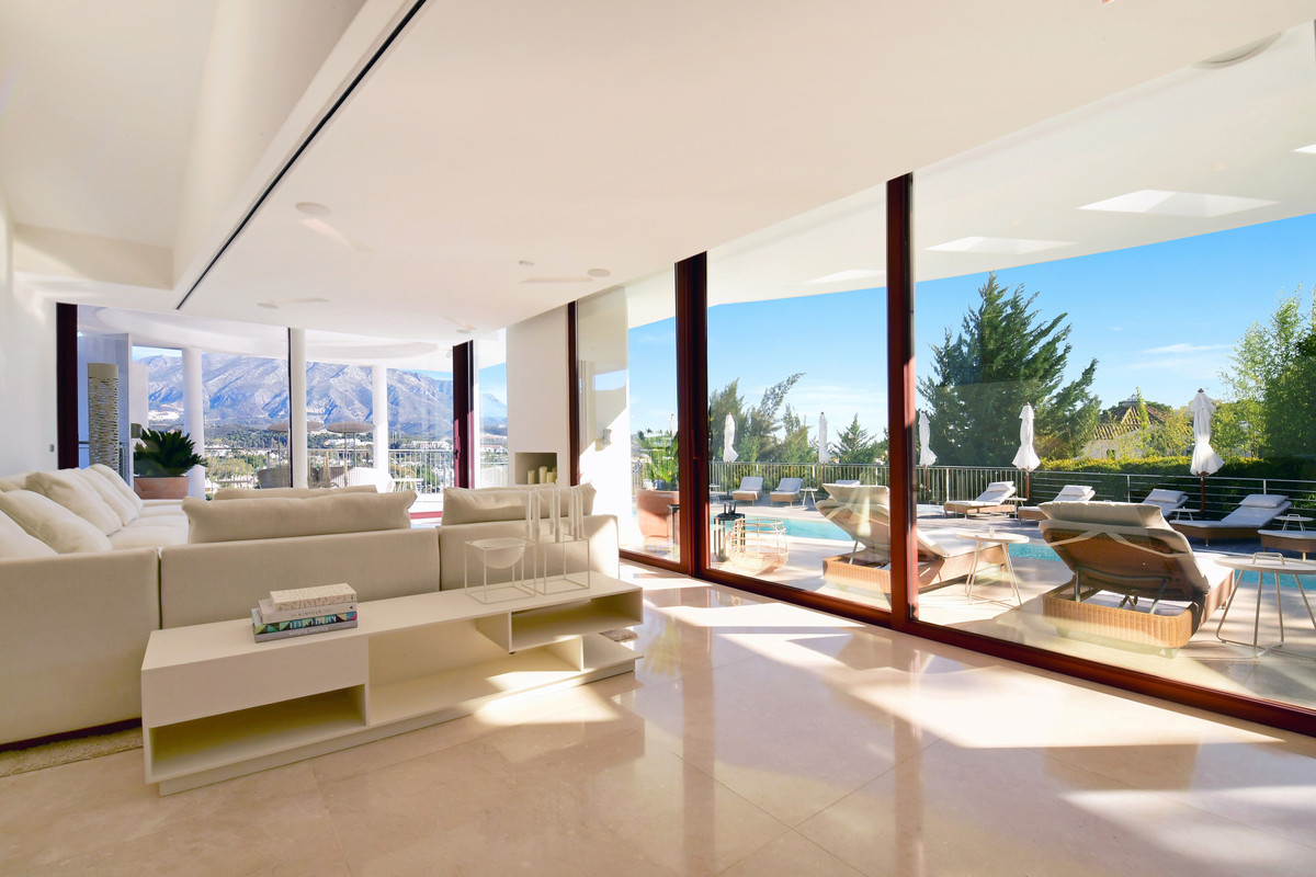 Villa te koop in Nueva Andalucía