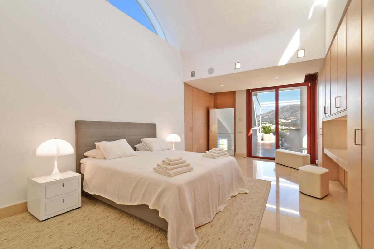 Villa te koop in Nueva Andalucía