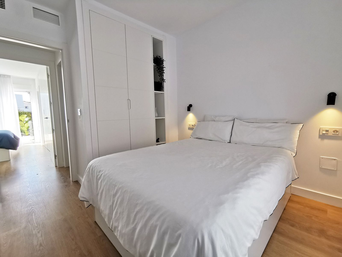 Twee-onder-1-kap te koop in Calahonda