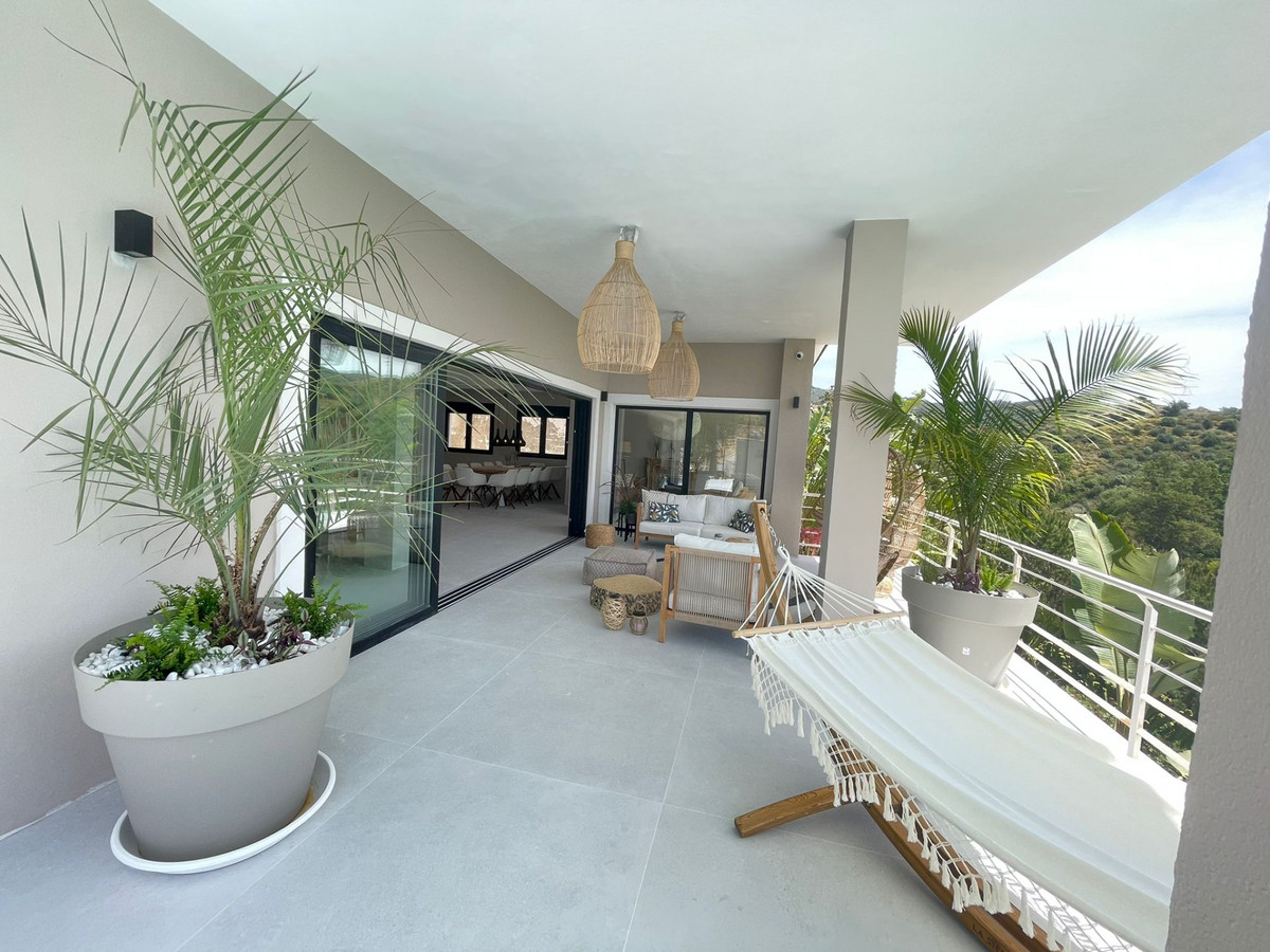 Villa te koop in Elviria