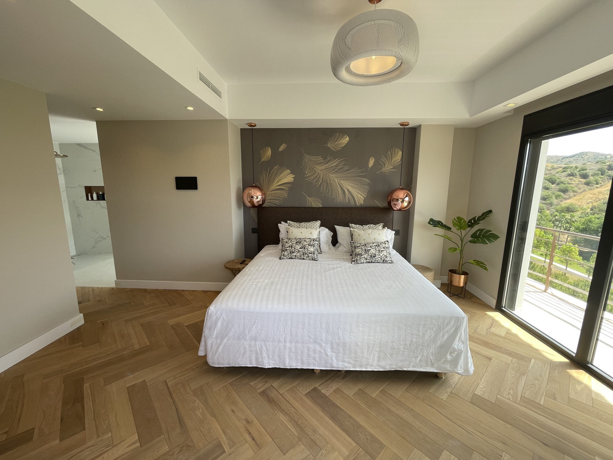 Villa te koop in Elviria