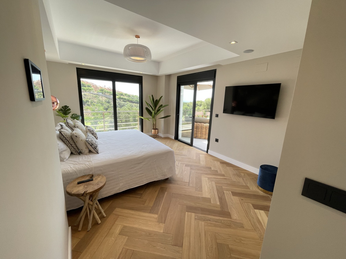 Villa te koop in Elviria