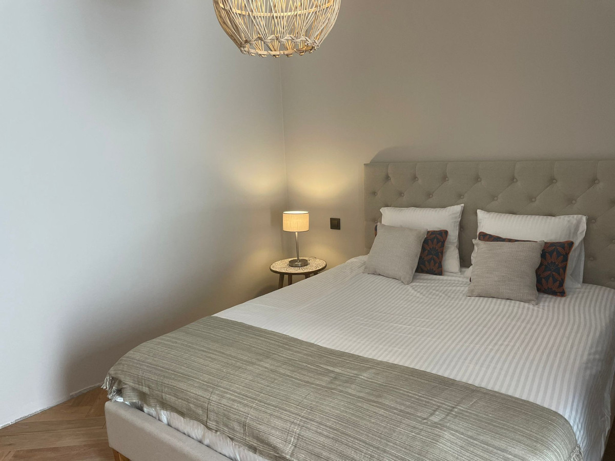 Villa te koop in Elviria