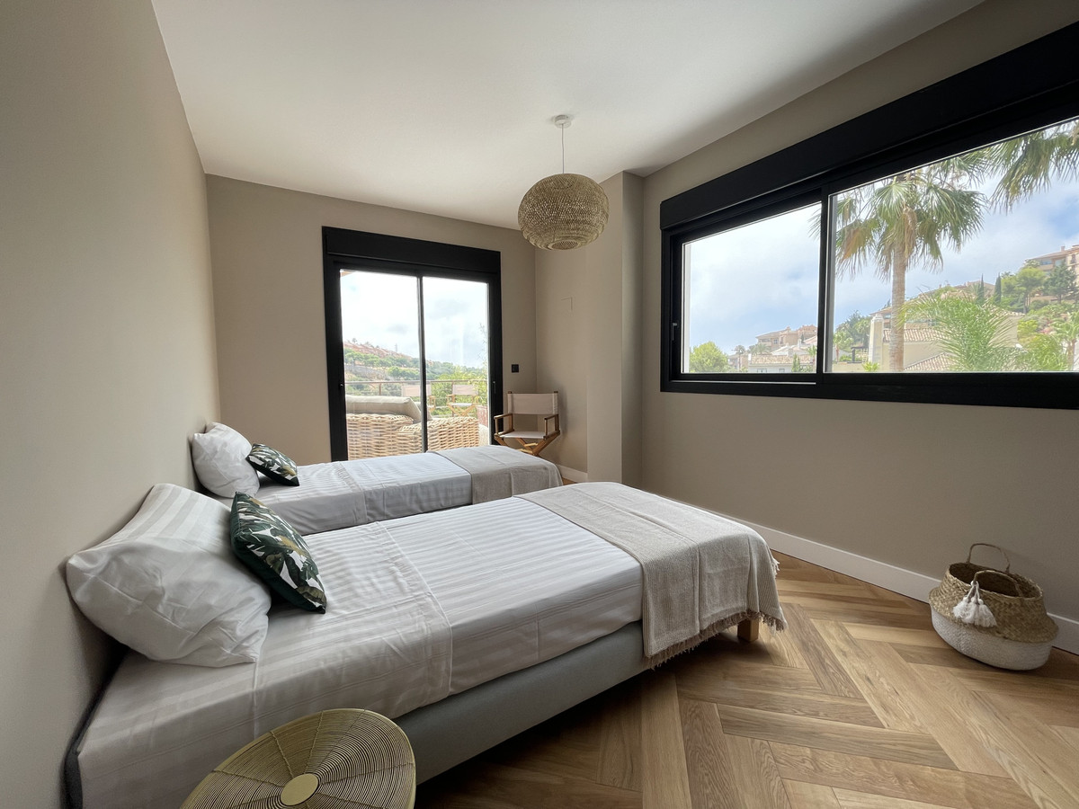 Villa te koop in Elviria