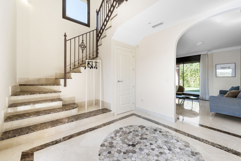 Villa te koop in Estepona