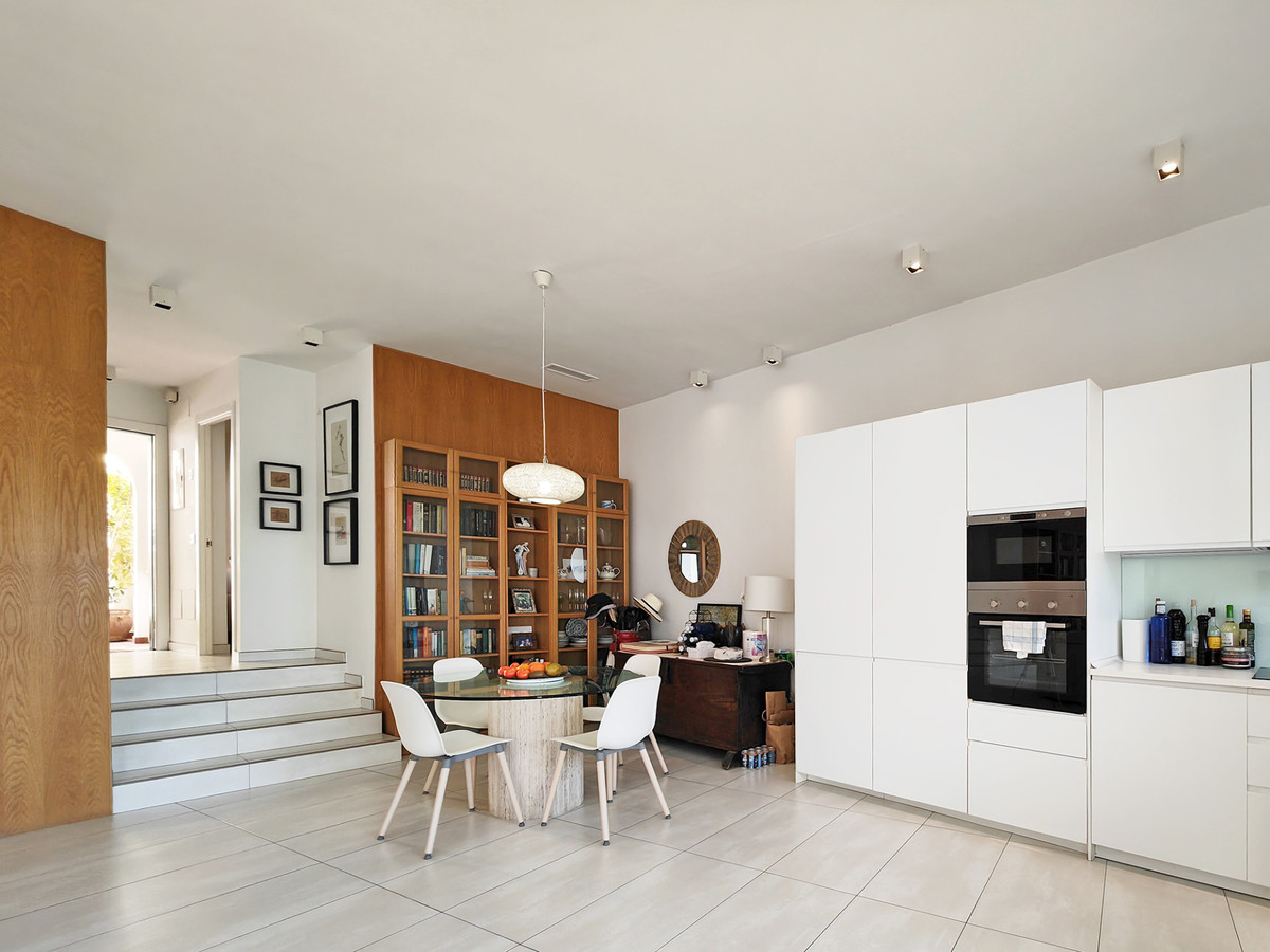 Appartement te koop in Cabopino