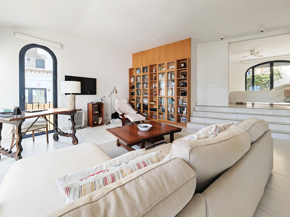 Appartement te koop in Cabopino