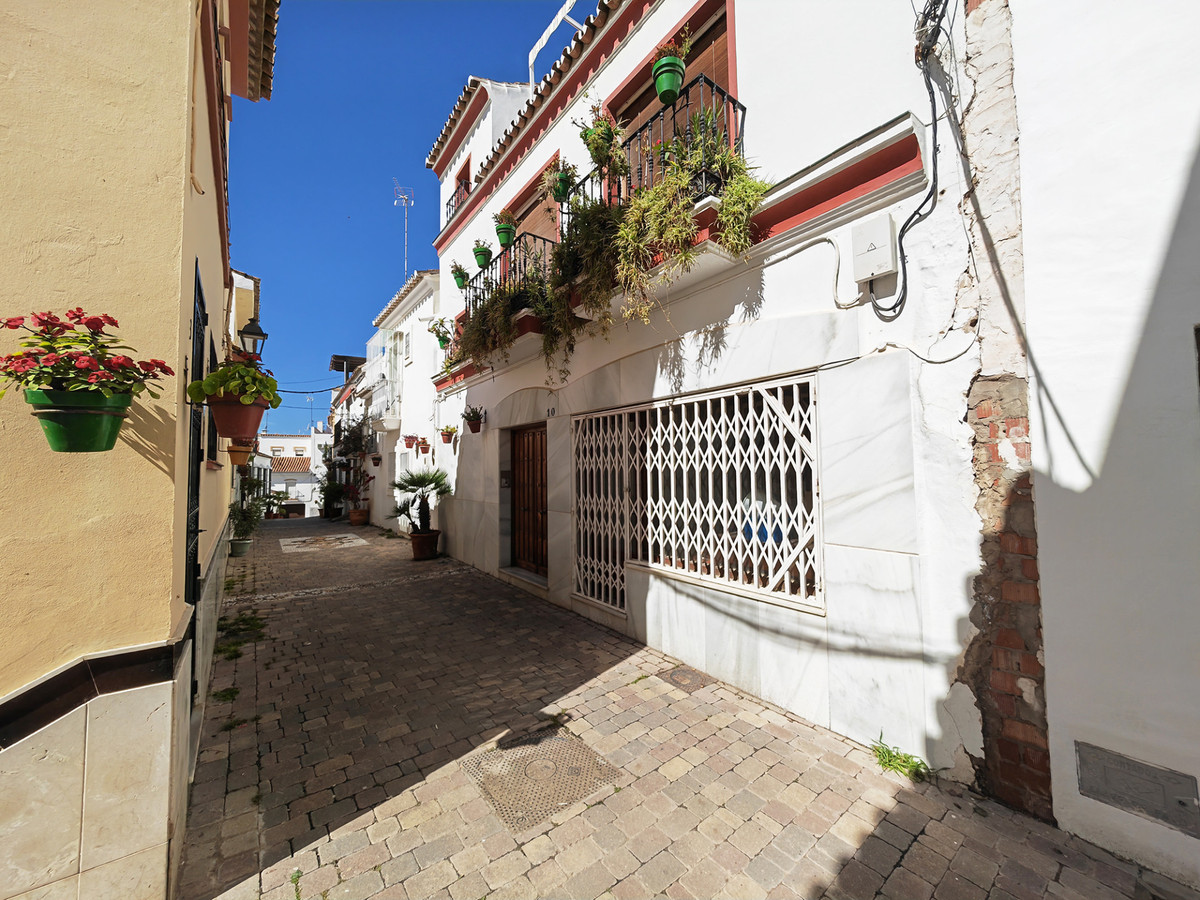 Geschakelde woning te koop in Estepona