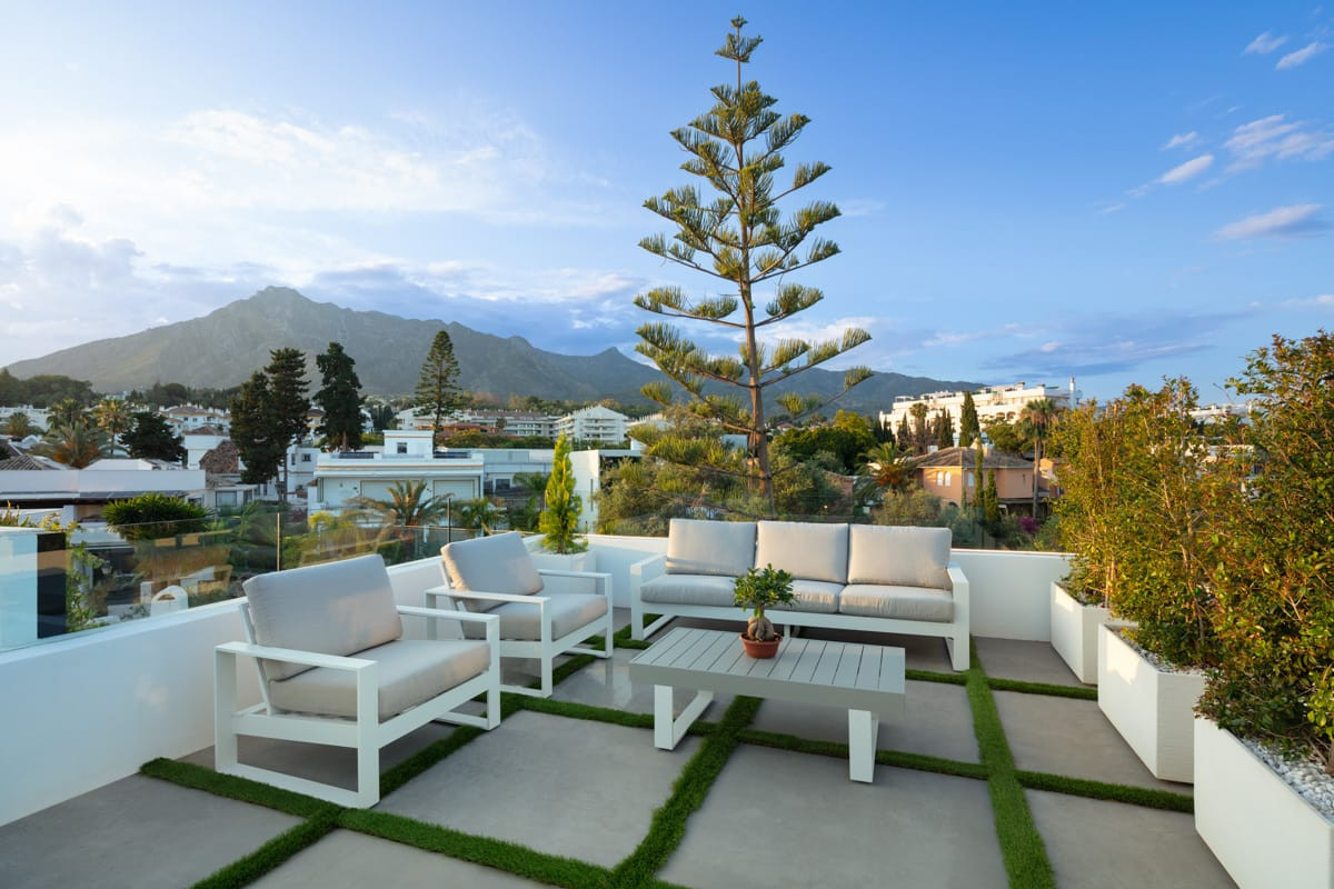 DP-12-R4744321-22 Villa te koop in The Golden Mile