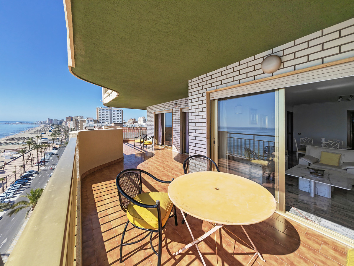 Appartement te koop in Los Boliches