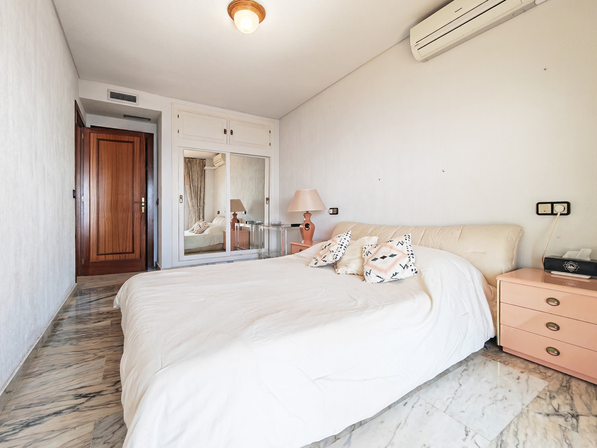 Appartement te koop in Los Boliches