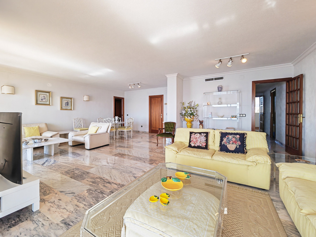 Appartement te koop in Los Boliches