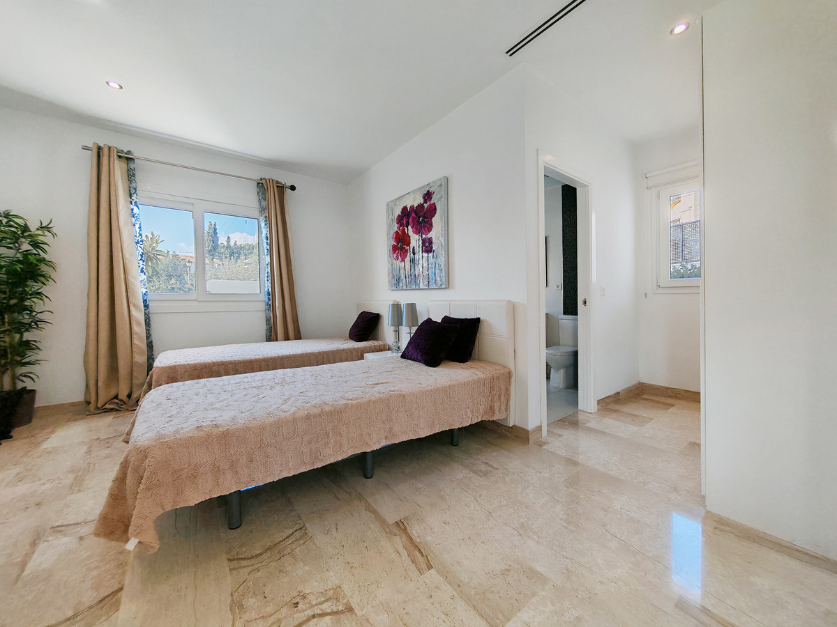 DP-12-R4885396-23 Villa te koop in El Rosario
