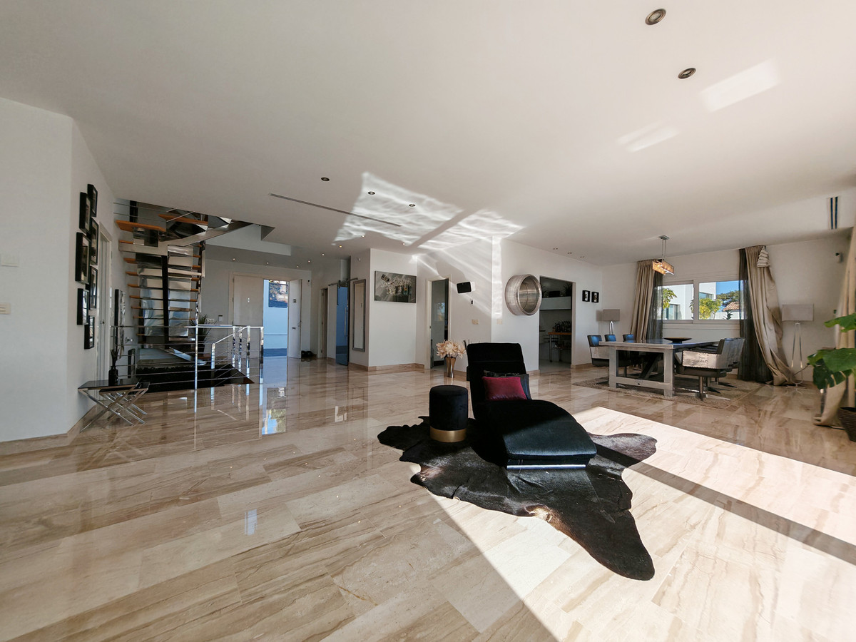 DP-12-R4885396-8 Villa te koop in El Rosario