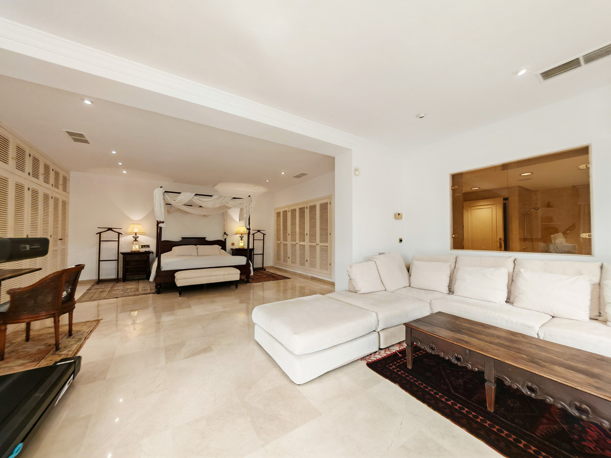 Villa te koop in Los Monteros