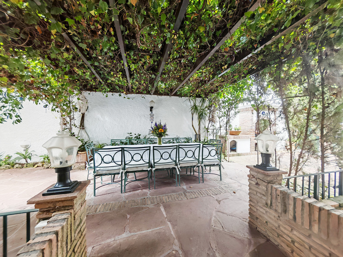 Villa te koop in Los Monteros